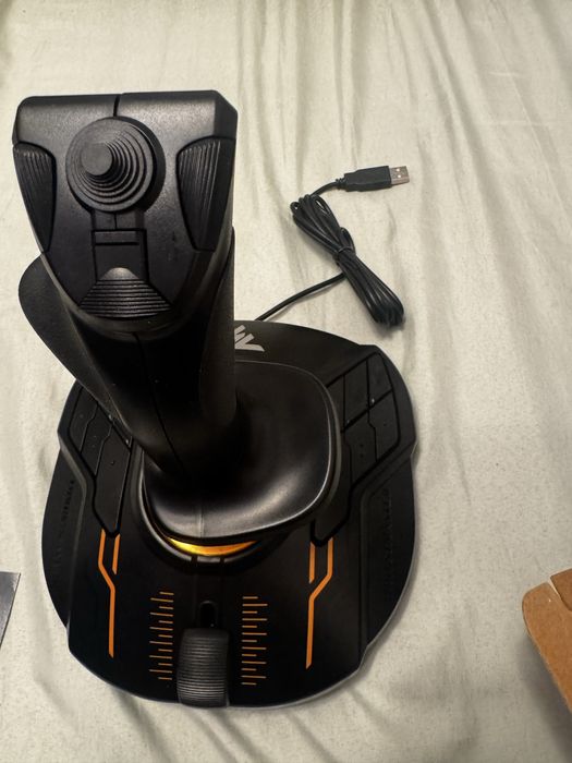 Джойстик за компютър