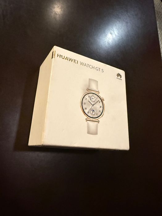 Huawei Watch GT 5, 41mm, Pale Gold Stainless Steel Case