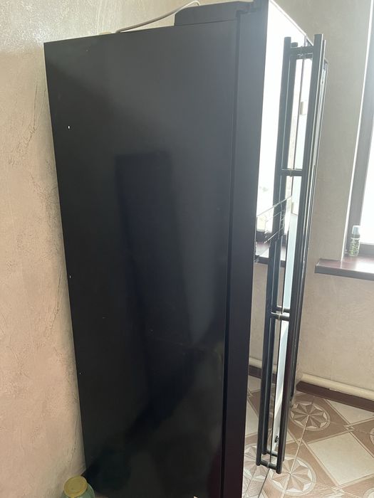 Холодильник марки самсунг. Б/у.