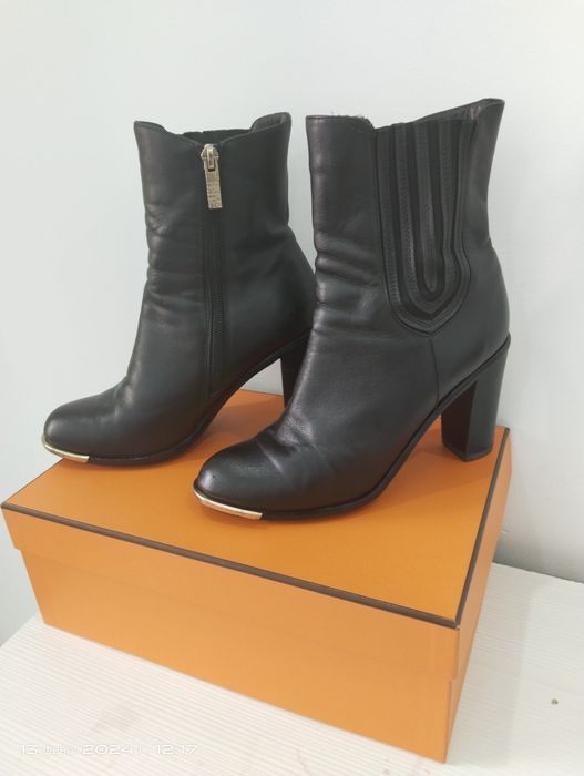 Кожаные сапоги осенние