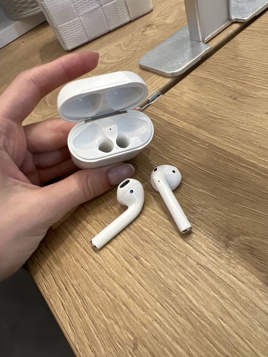 Слушалки AirPods 2
