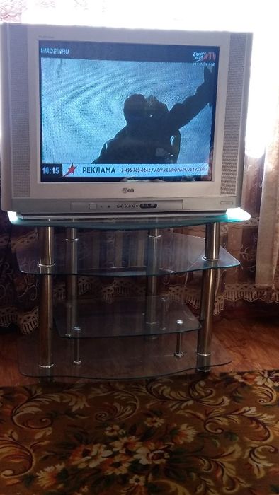 Телевизор LG 82 диагональ