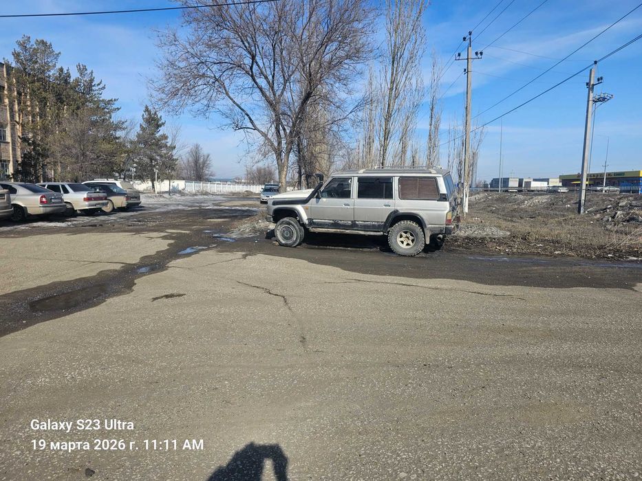 Нисан патруль джип