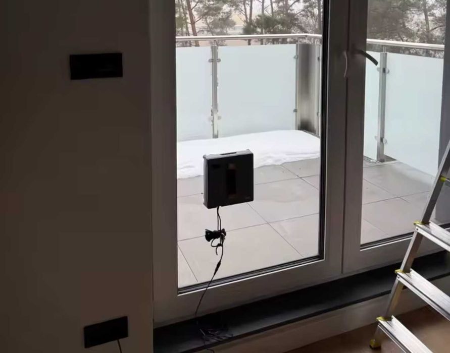 Robot de curatare geamuri ABIR WD8 + 10 lavete de rezerva