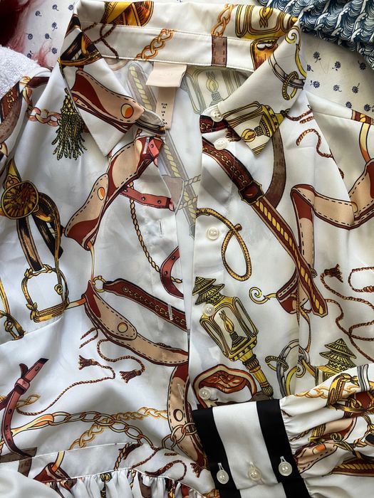 H&M сатенирана рокля