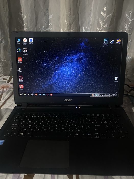 Acer ноутбук — Windows 10 Pro, готов к работе