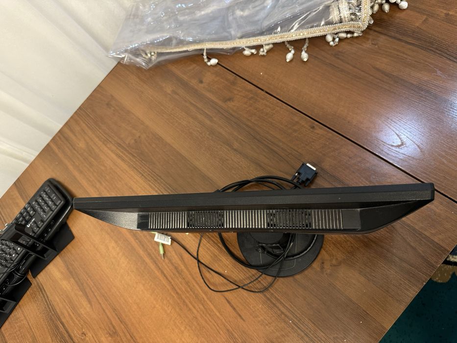Манитор HP бу без ремонта продам