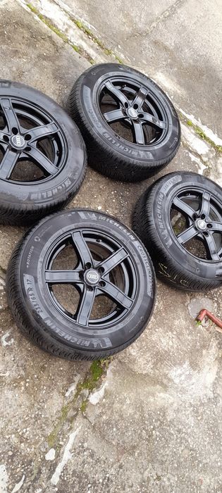 cauciururi+jante Audi Q3/ Q5