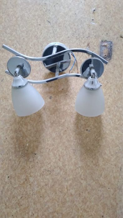 Люстры, бра