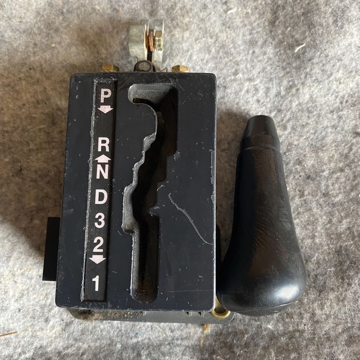 Продам селектор акпп ауди с4