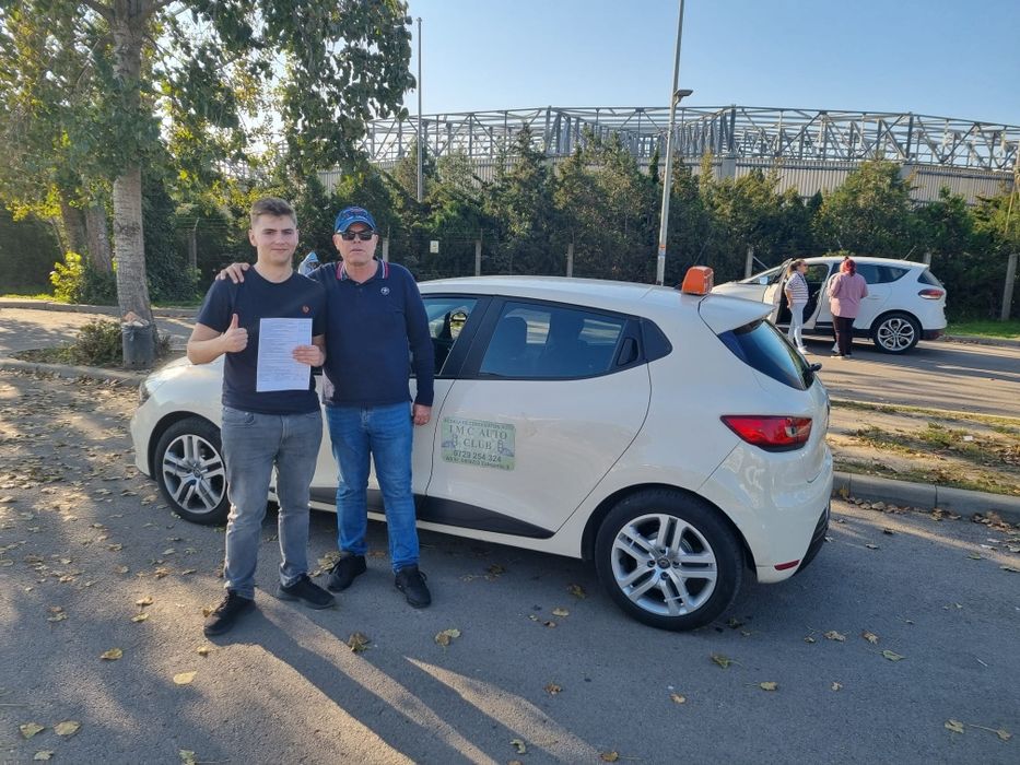 Instructor auto / oferta lunara