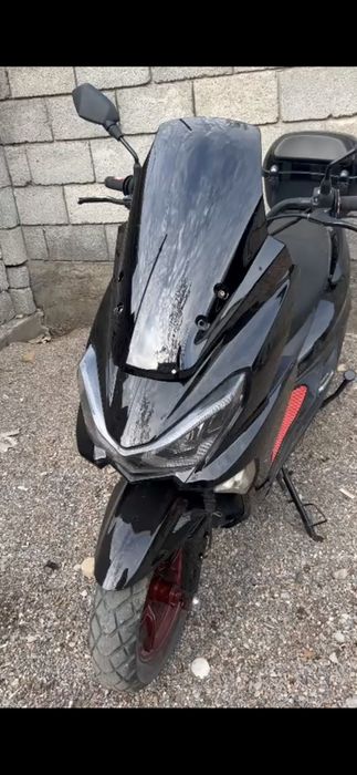 Скутор макси 180 куб Обмен на айфон тоже есть