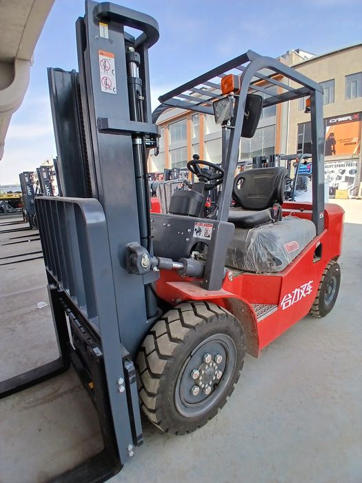 Вилочный Погрузчик Авто кара Avto Kara HELI 3 тонный