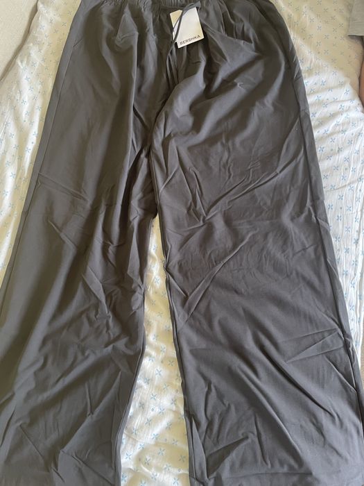 Широки дамски панталони