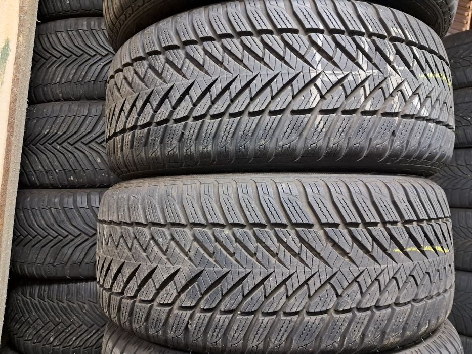 Anvelope second iarna 205 50 R17 Goodyear RFT*