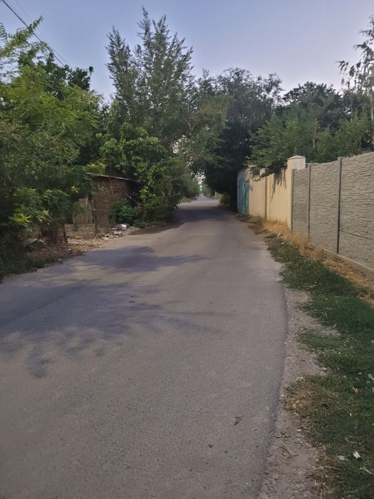 Дом 2 комнаты,участок 3 сотки.