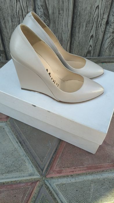 Продам новые туфли кожаные