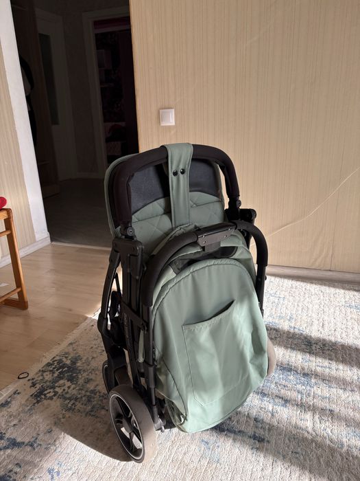 Коляска прогулочная