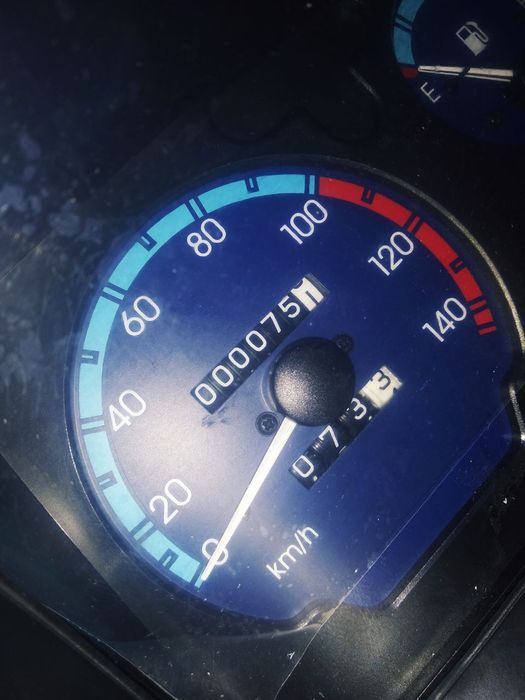 Yangi DAMAS sotiladi .