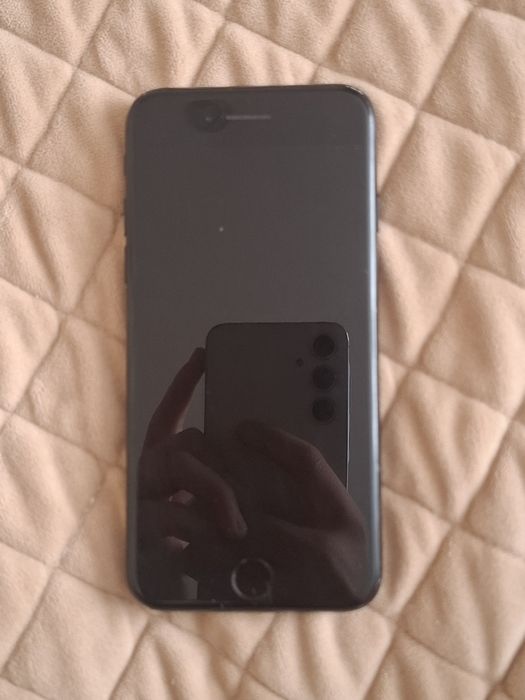 Iphone 7 black version