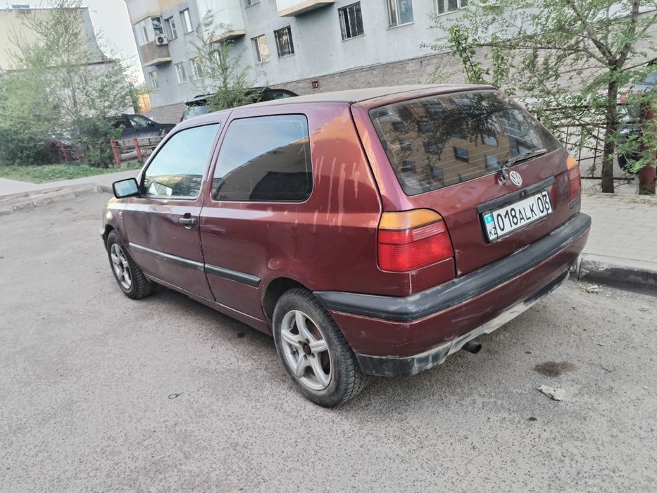 Гольф 3, 1,8, 1991 год. На ходу.