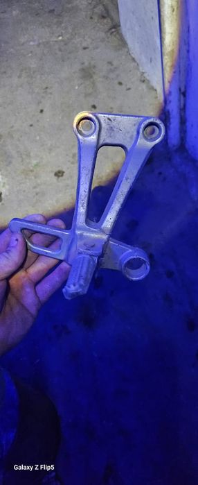 Подножка на мотоцикл