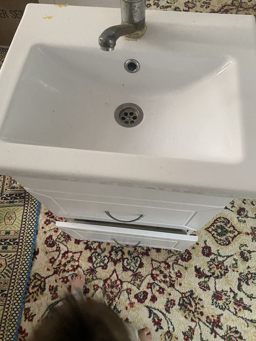 Роквина шкаф мен