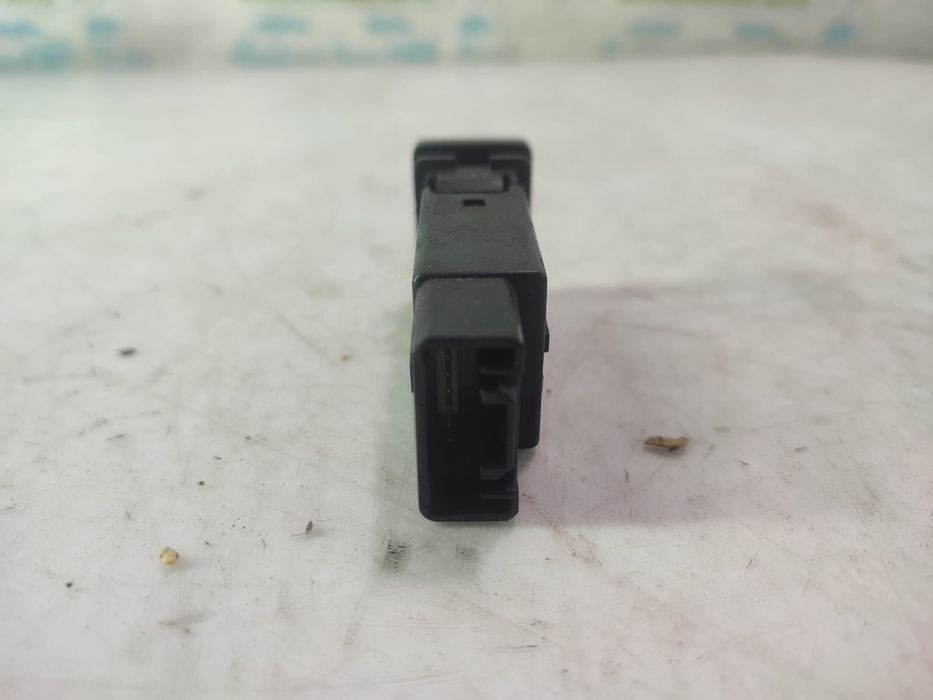 Buton incalzire scaun 15B088 Toyota RAV4 3 (XA30) [2005 - 2010] 2.2 d