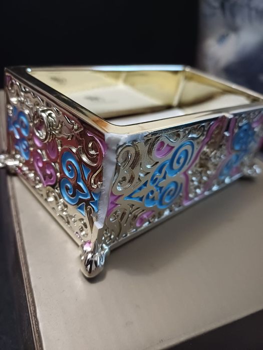 Продам шкатулку в национальном стиле.