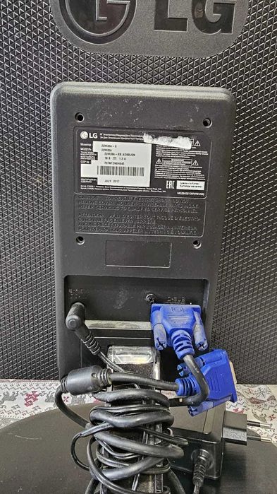 Монитор LG 21 дюйм