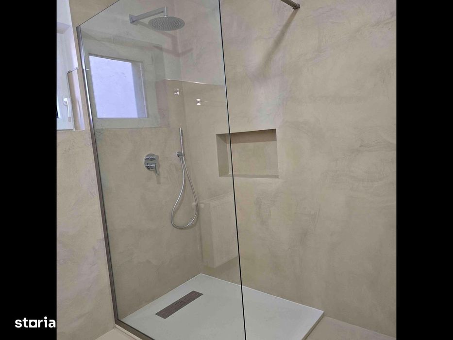 Vând apartament 3 camere finisat
