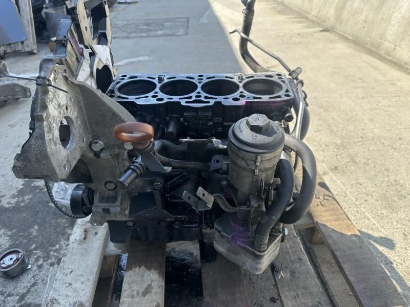 Bloc motor ambielat Volkswagen Passat B6 3C (2005-2010) 2.0 tdi CBD, CBDC CBDC