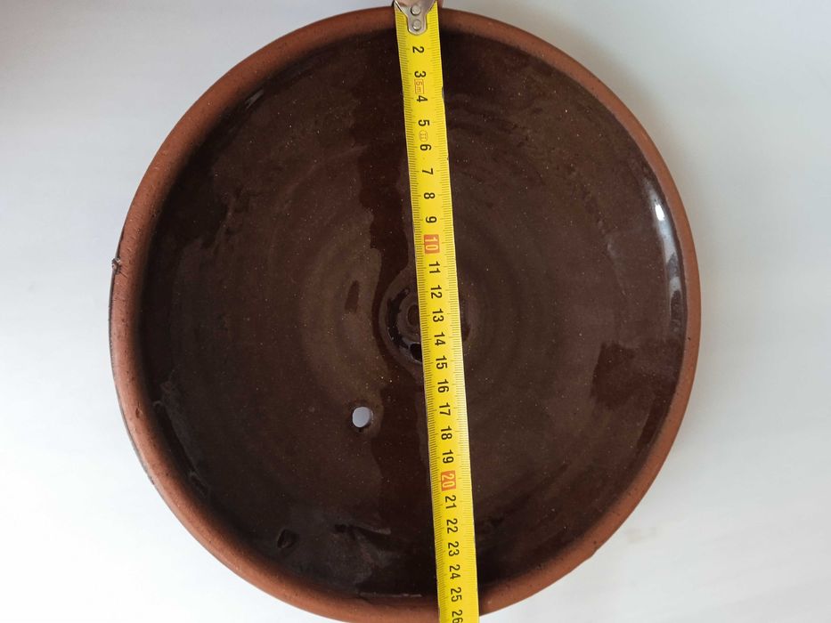 Глинен съд 5,5 литра с капак (с дефект)