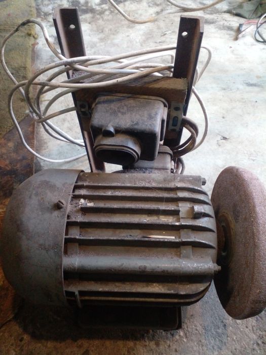 Электро двигатель наждак