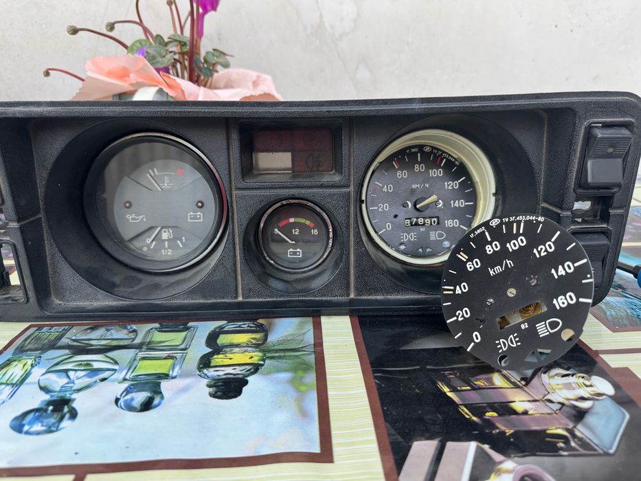 Lada Ваз-2105, табло, руль, рулевой кожух, замок зажигания