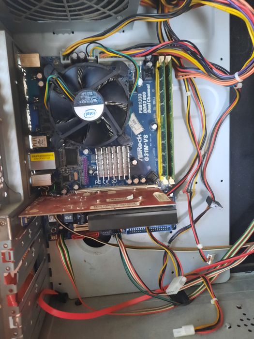 Компютер  на запчасти