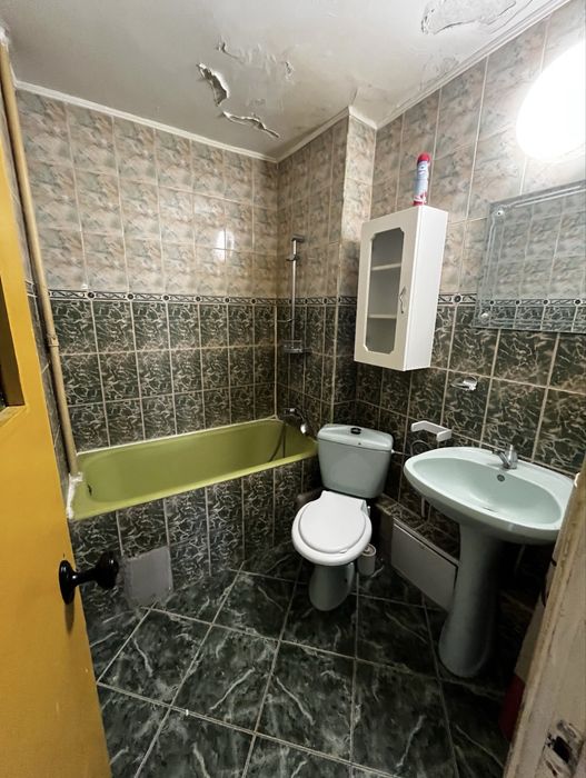 Închiriere apartament cu 4 camere