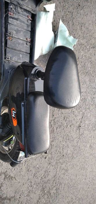 Сиденья для электро скутера (водительское и пассажирское)