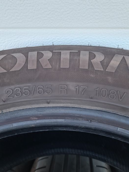 Летни гуми 4 броя VREDESTEIN Sporttrac5 235 65 R17 дот 1719