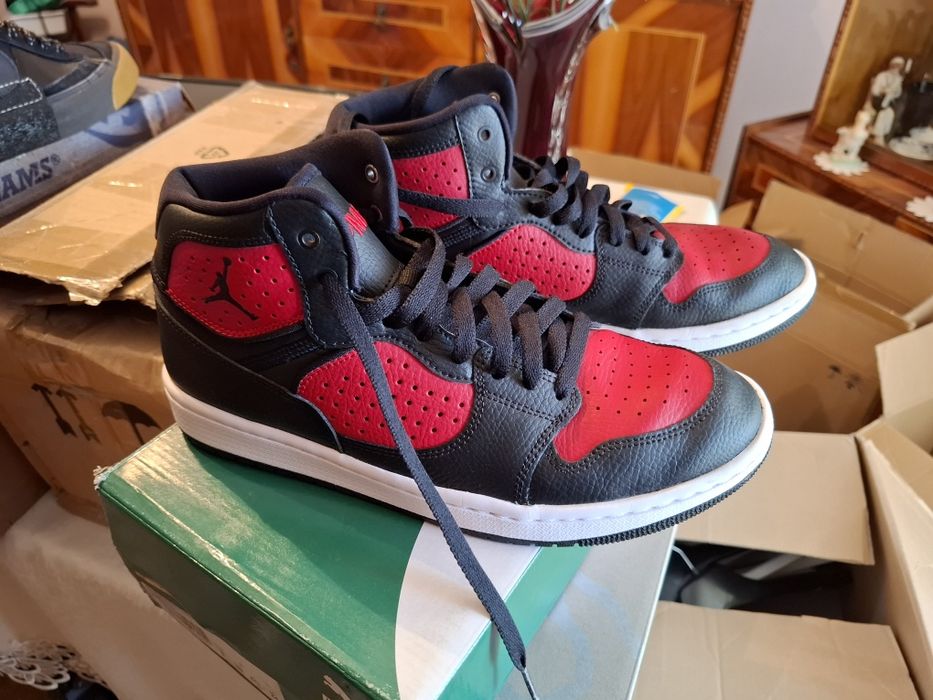 Jordan Jumpman ca noi