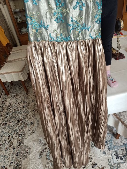 Вечернее платье продам