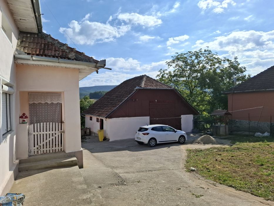 Casă de vânzare, Cuța, Satu Mare