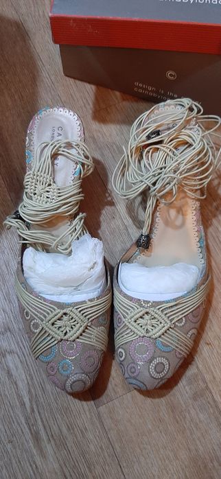 Продам женские туфли