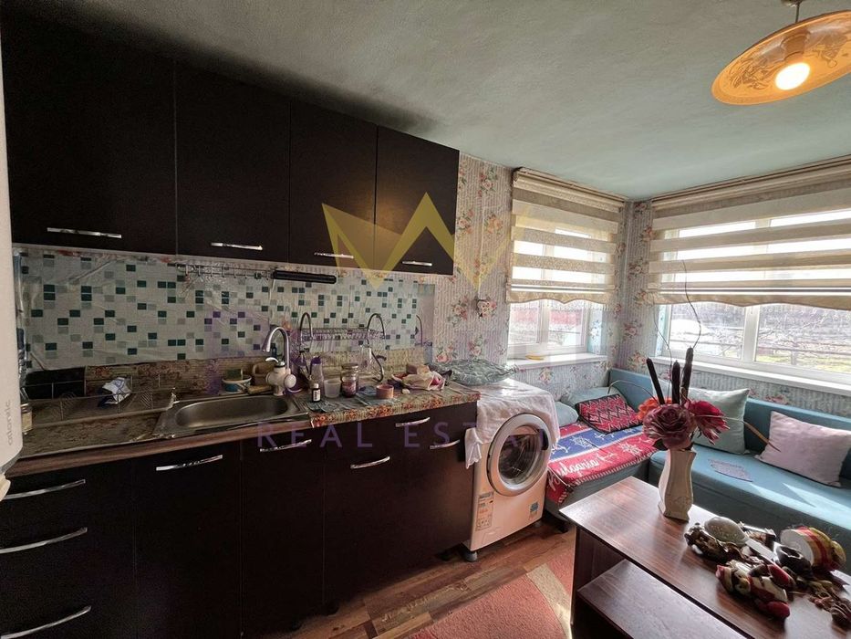 Продава се Къща в с. Житен, Област Добрич - 76 кв.м за 302 €/кв.м - Снимка #1