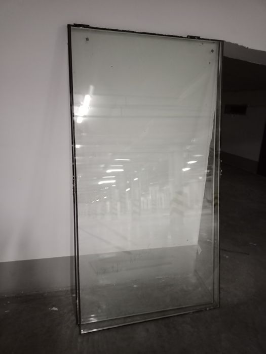 Продам стекла  размеры разные