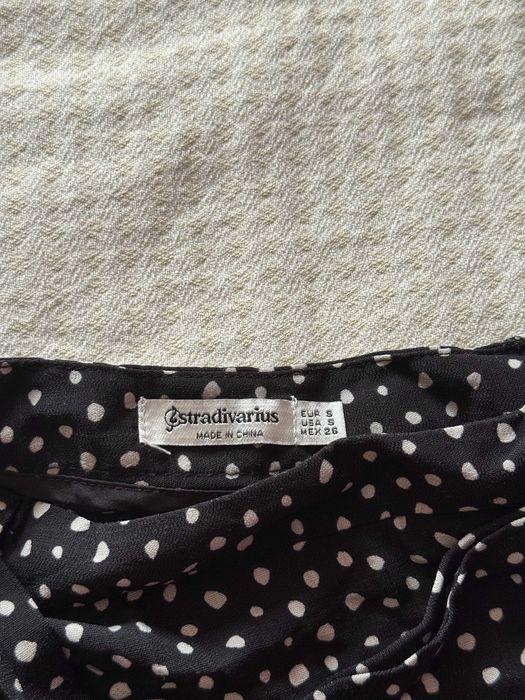 продам юбку в горошек из stradivarius