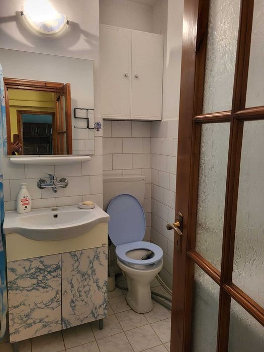 Închiriez aparatment