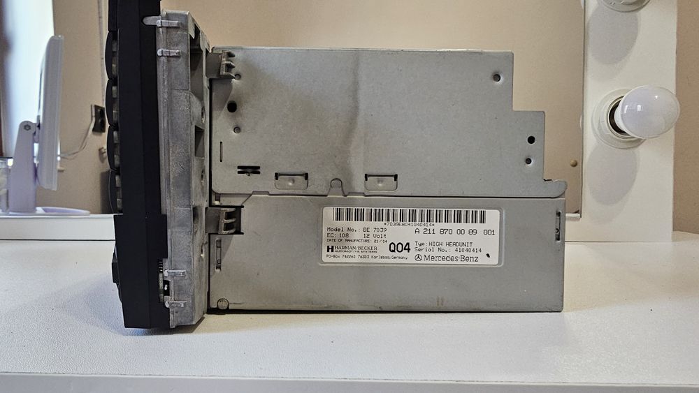 Мултимедия за Мерцедес W211