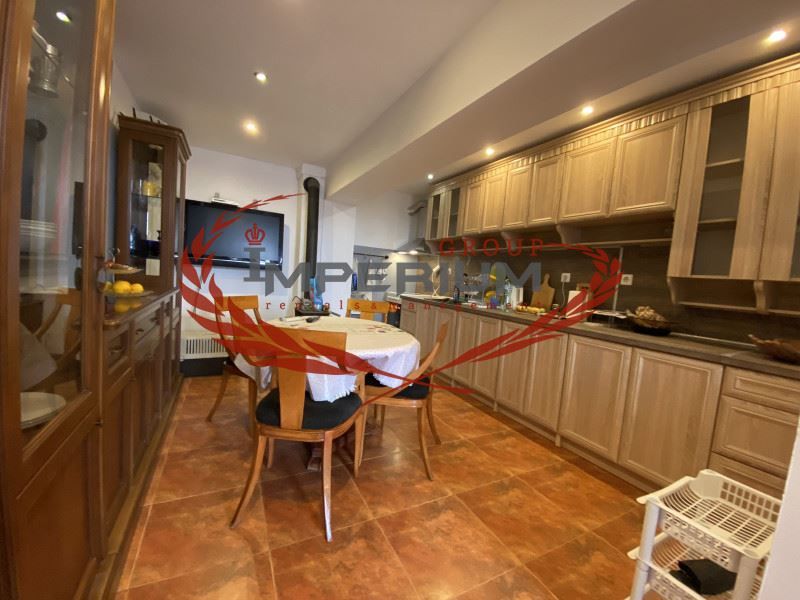 Дава се под наем Къща в Варна, м-т Ракитника - 200 кв.м за 1224 € - Снимка #5