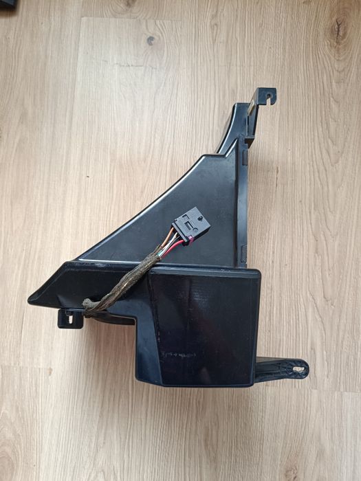 Бас каса Bose Audi A3 8L